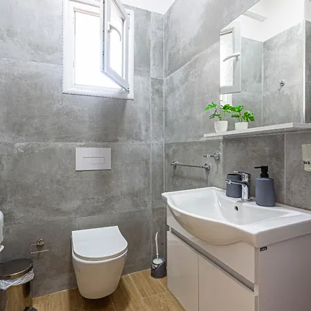 Lian 4 - Classic Triple --- Brand New - Lungomare 3 Min Walk Appartamento Vlorë